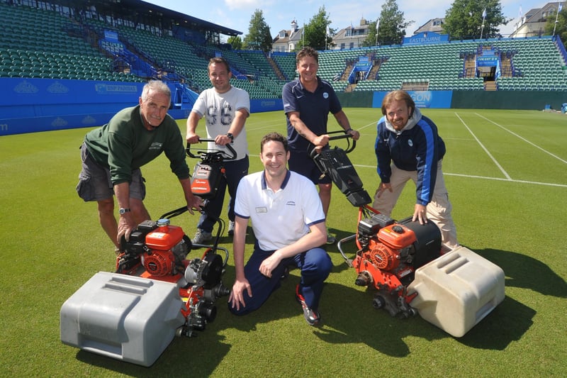 Groundsmen and Physiotherapist at Eastbourne Devonshire Park, Aegon Tennis Week, June 10th 2013 E24146P
(L to R): Groundsmen Roy Charman, Henry Dunn, Andy Bacon, Danny Negus and (Centre) Physiotherapist Guy Coughlan ENGSUS00120131006165312