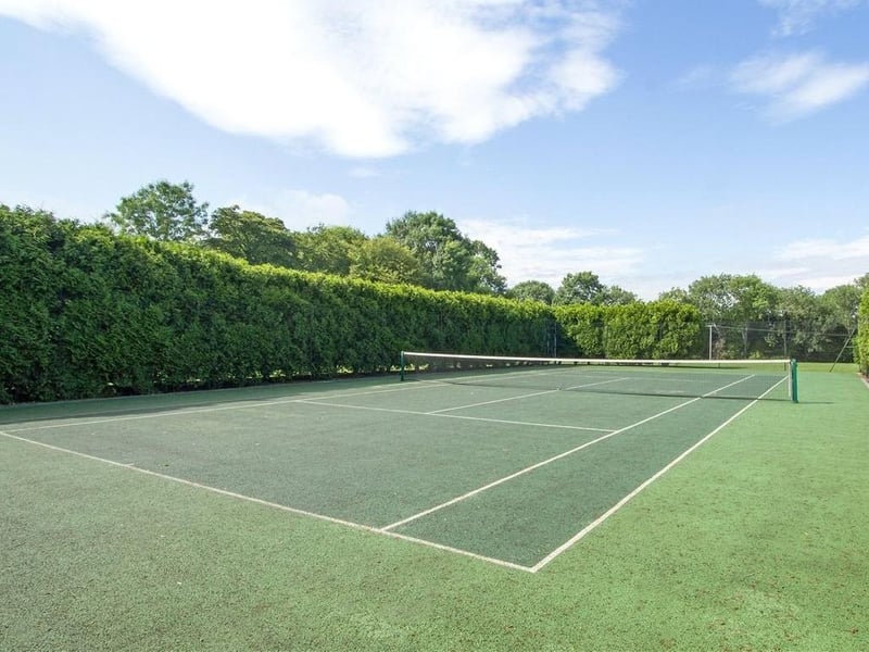 Warnham Lodge Farm, near Horsham, via Zoopla