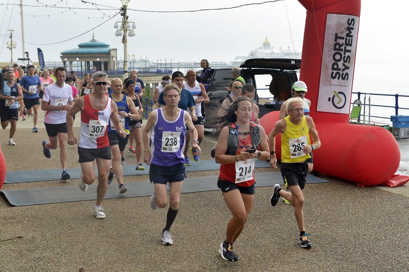 Eastbourne 10K 2021 (Photo by Jon Rigby) SUS-210620-124951001