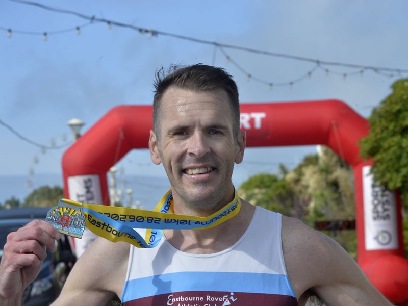 Eastbourne 10K 2021.Richard Davis (3rd) (Photo by Jon Rigby) SUS-210620-124717001