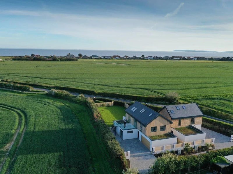 Cakeham Road, West Wittering