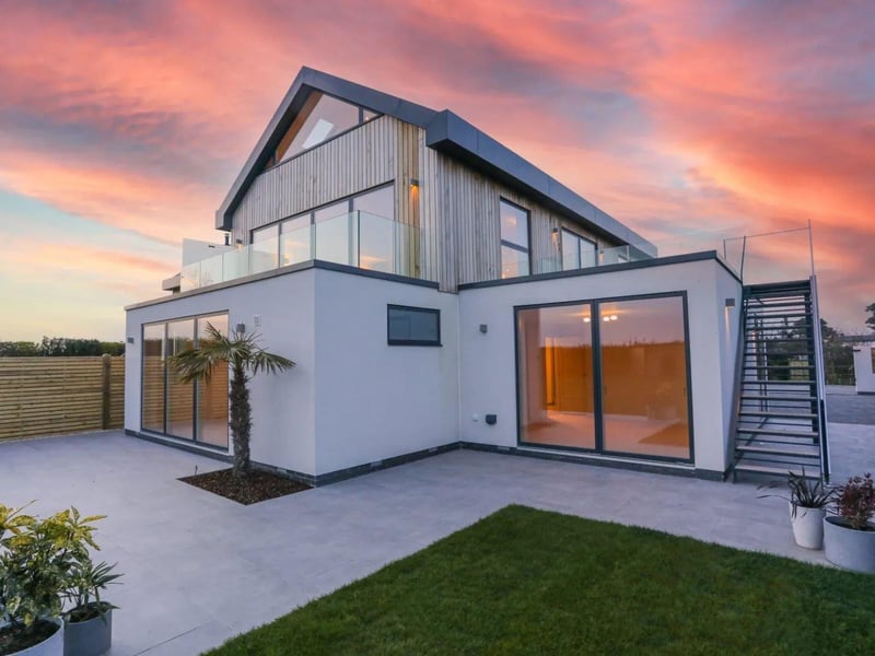 Cakeham Road, West Wittering