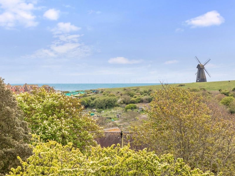 The property has Downland and distant sea views