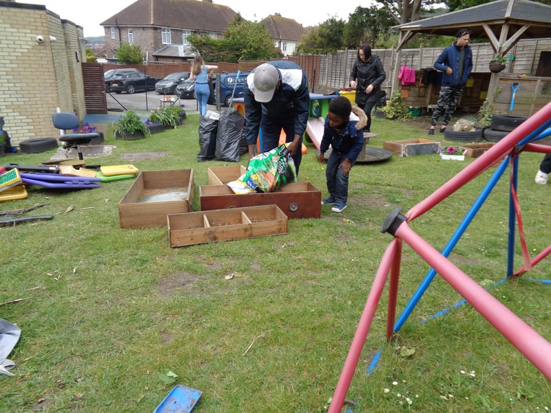 St Gregory's Montessori Nursery's garden day. SUS-210621-155409001