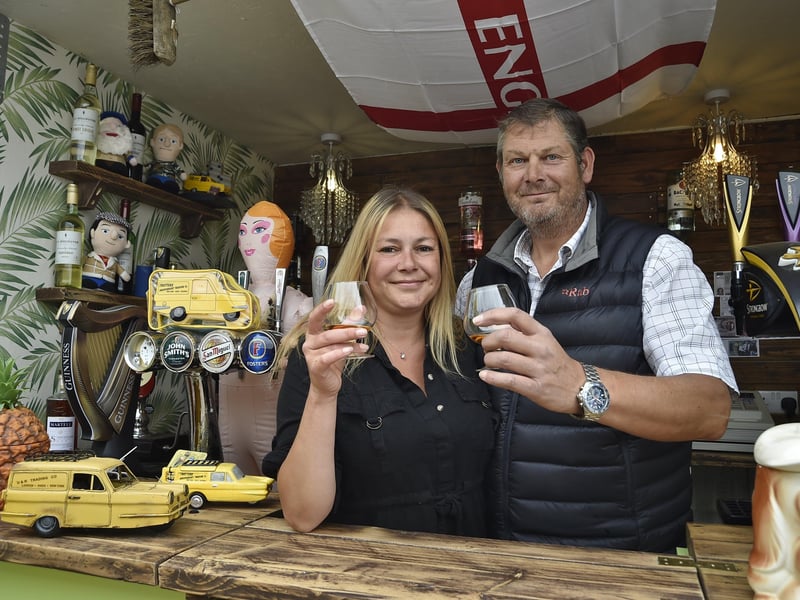 Nags Head pub, Eastrea proprietors Victoria Quinn and  Richard Owen with their Only Fools and Horses themed pub EMN-210622-154319009