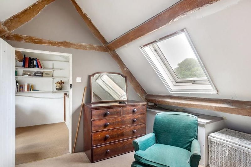 Bedroom in the Dolphin House in Market Place, Deddington near Banbury (Image from Rightmove)