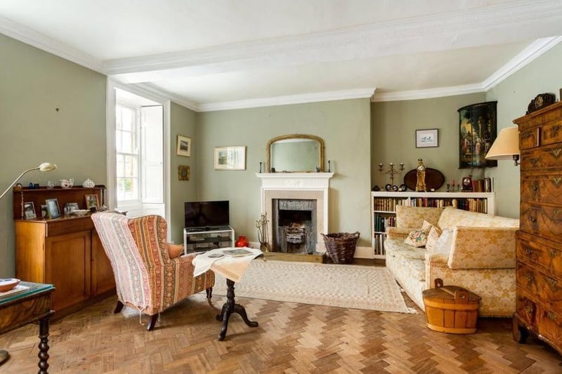 Lounge at the Dolphin House in Market Place, Deddington (Image from Rightmove)