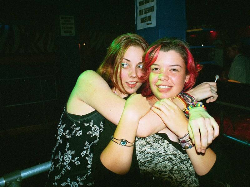 Met Lounge 2002