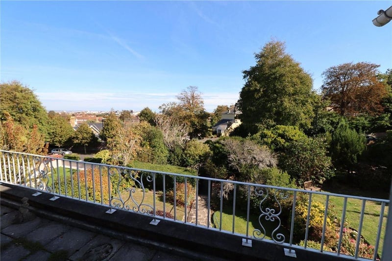 Fairfield Road: The flat also has a stunning view of the town. SUS-210625-140035001
