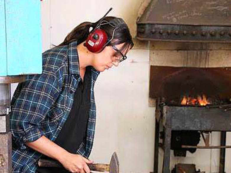 Kelly Burton – artist blacksmith: Creating a range of individually made, bespoke pieces for both home and garden. Available by appointment. www.kellyburtonartistblacksmith.co.uk
