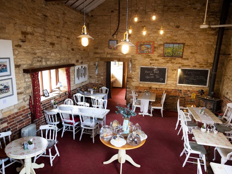 The Barn Restaurant: Full breakfast, light lunches, afternoon teas, takeaways. Eat outside in summer in the spacious, pretty courtyard, or inside next to the warmth of the wood burner in winter months. Friendly service and excellent cuisine. Private parties for up to 30 on the mezzanine.
Phone: 01327 349911, www.thebarnrestaurant.net