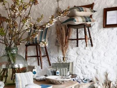 BROUGHS handwoven: A weaving studio/shop producing a selection of handwoven homewares and accessories. Transforming natural fibres of wools, cottons and linens into uniquely crafted pieces for the home.
Commissions welcomed.
www.broughshw.co.uk