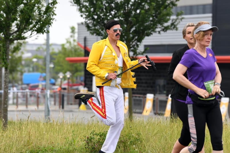 This Queen frontman tribute artist was trying his best to break free from the pack.
