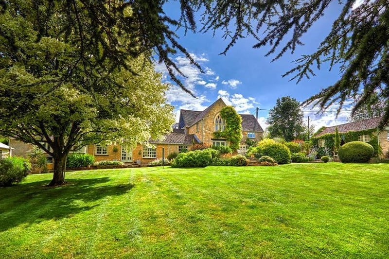 Garden view at Convent Cottage (Image from Rightmove)