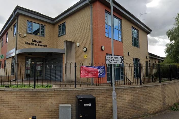 Medici Medical Centre was rated 'very good' by 33% of patients and 'fairly good' by 47%. Some 5% of people rated it 'fairly poor' and another 5% said 'very poor'.