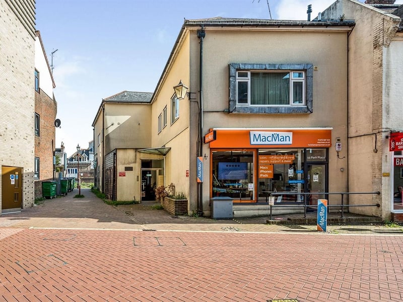 Park Place in Horsham is the location for this one-bed flat, priced at £190,000.
The property is spacious with a large bedroom and is central to the town and close to the station.