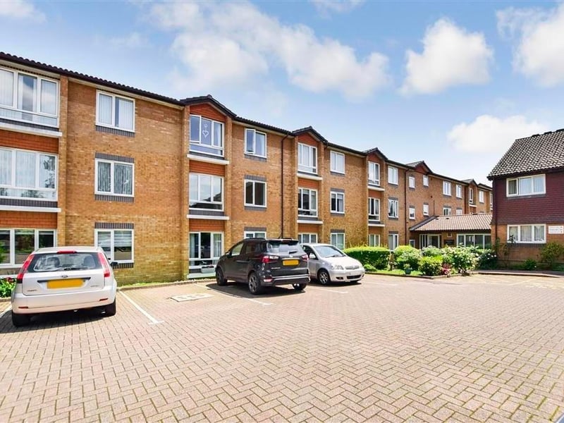 This one-bedroom flat in Chesterton Court, Manor Fields, Horsham, is close to shops and Leechpool Woods and has a guide price of £95,000.
It is a second floor retirement flat with no onward chain, and communal lounge, gardens and parking area.