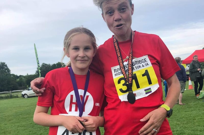 HY Runners duo Daisy and Emma Welch