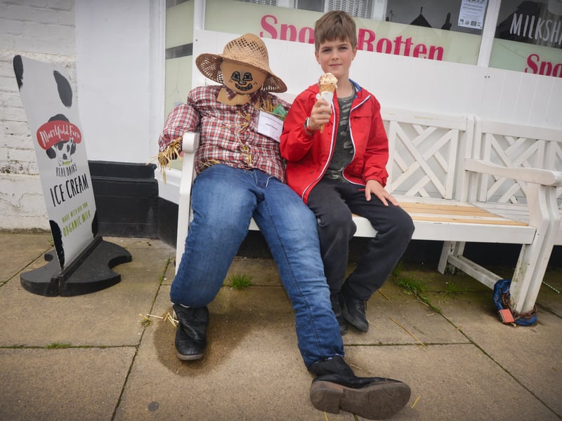 Battle Scarecrow Festival 2021.
Laurie with Spoilt Rotten's scarecrow SUS-210407-142425001