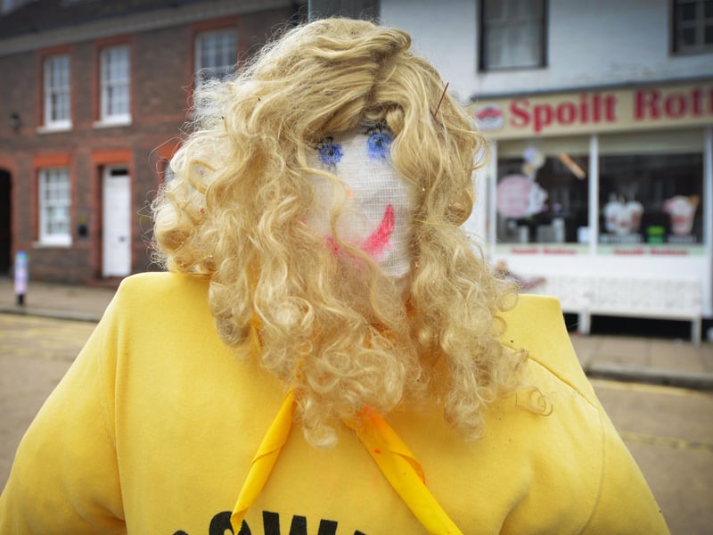 Battle Scarecrow Festival 2021.
No name tag attached but possibly Battle Brownies SUS-210407-142451001