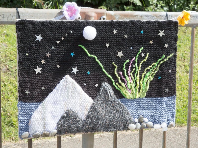 Little Harrowden yarn bombing