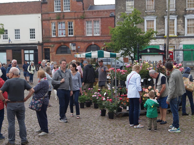 Market Rasen Gardeners Fair EMN-210407-200041001
