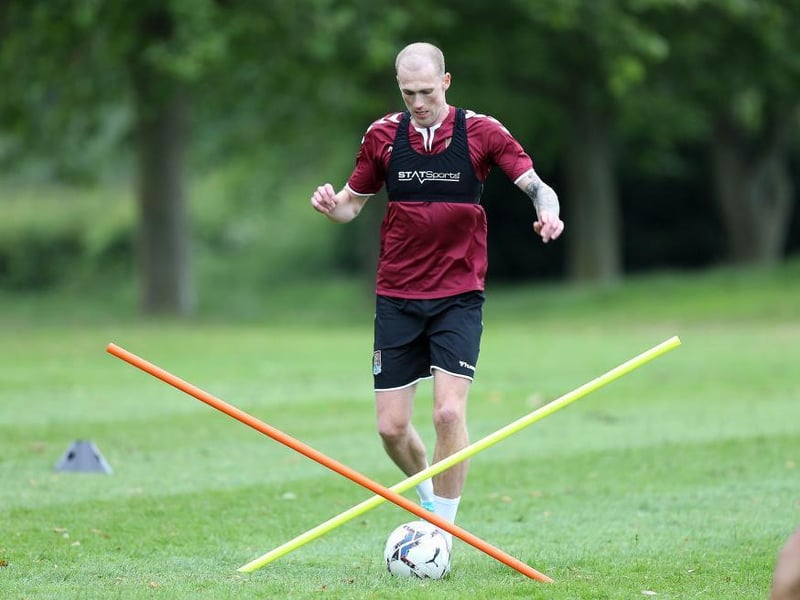 Left-footed and tends to play on the left-wing so should bring both balance and pace to the team.