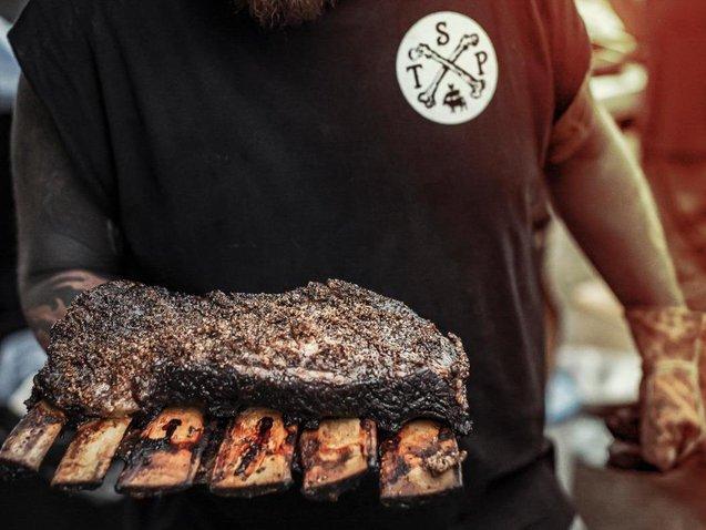 The Smoke Pit has collaborated with Bite Street to bring you the ultimate barbecue pop-up event, Smoke Street, for one weekend only at Franklin's Gardens from Friday, July 30 to Sunday, August 1! If you are a lover of street food and barbecue, this is an event you will not want to miss.