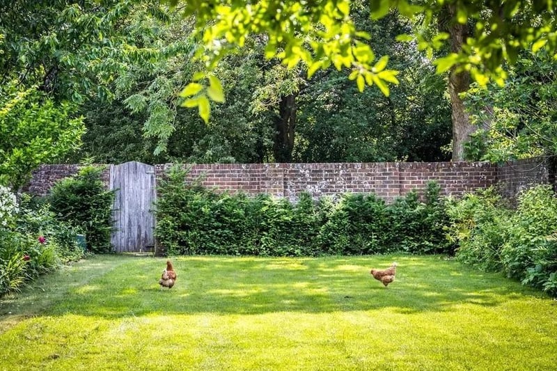 The garden of the property provides a high degree of privacy.
