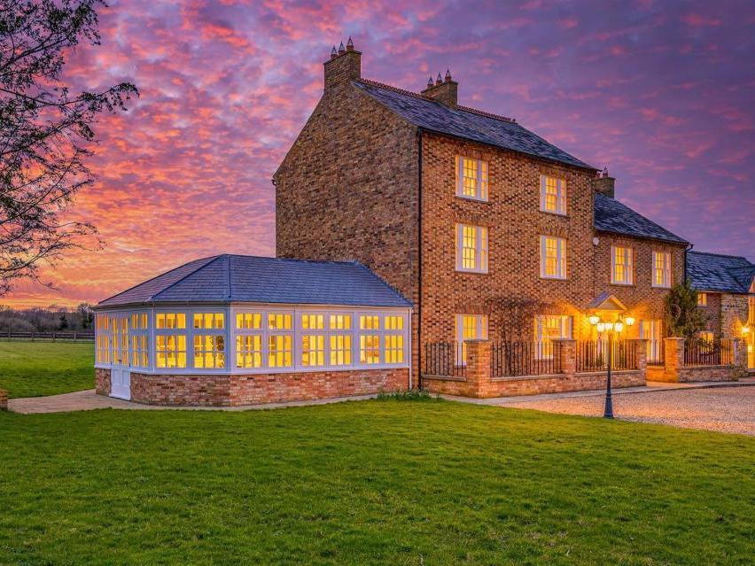 This stunning home complete with six bedrooms and six bathrooms is on the market for 1.5 million. 
Listed by Fine & Country, marketed by Rightmove.