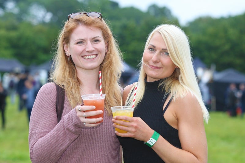 DM21070877a.jpg. Sussex Gin and Fizz Festival. Fern Walsh left and Eve Pollard. Photo by Derek Martin Photography. SUS-211007-204848008