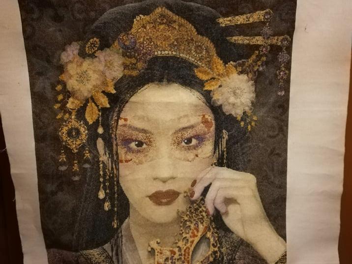 Demelza has many patterns.