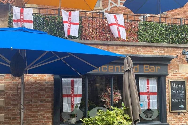 Tablez restaurant in Sleaford, decked out in England flags on Sunday. EMN-211207-120040001
