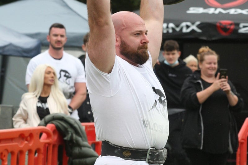 DM21070713a.jpg. Horsham's Strongest Man competition in Colgate near Crawley. Adam Jones. Photo by Derek Martin Photography. SUS-211007-204556008