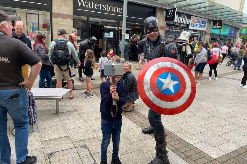 Kye met Captain America