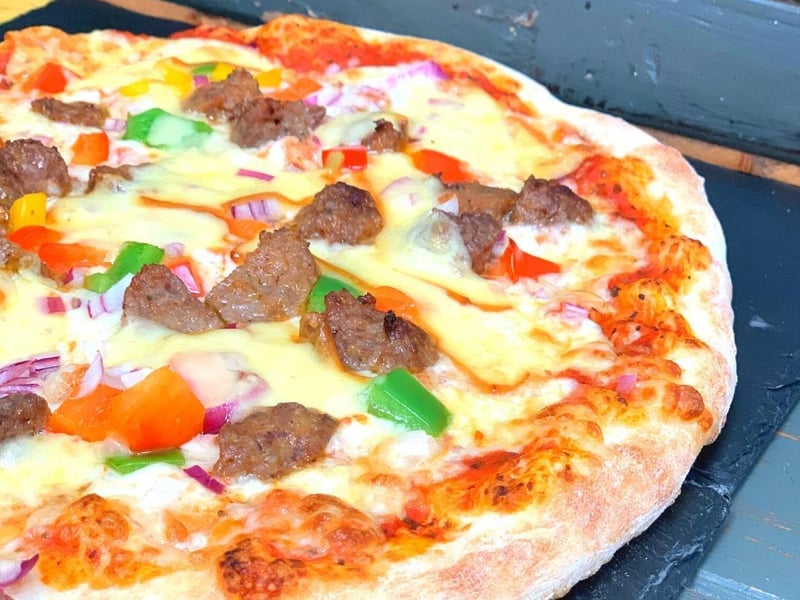 Bronx Kitchen - located in Stafford Place - also comes highly recommended by our readers for their New York style pizzas. They have your standard pizzas as well as some quirky and unusual options such as Marmite Pizza, Hunters Chicken, Hoisin Duck and Katsu Curry! They also sell hot dogs, waffles and a variety of desserts. It is worth noting they have an extensive vegan menu for every category! For more information, call 01604 945680.