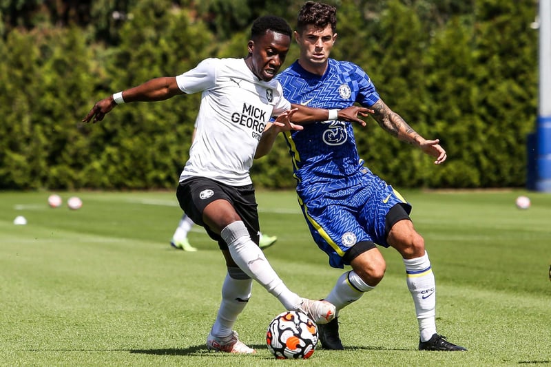 Siriki Dembele in action with Christian Pulisic of Chelsea.