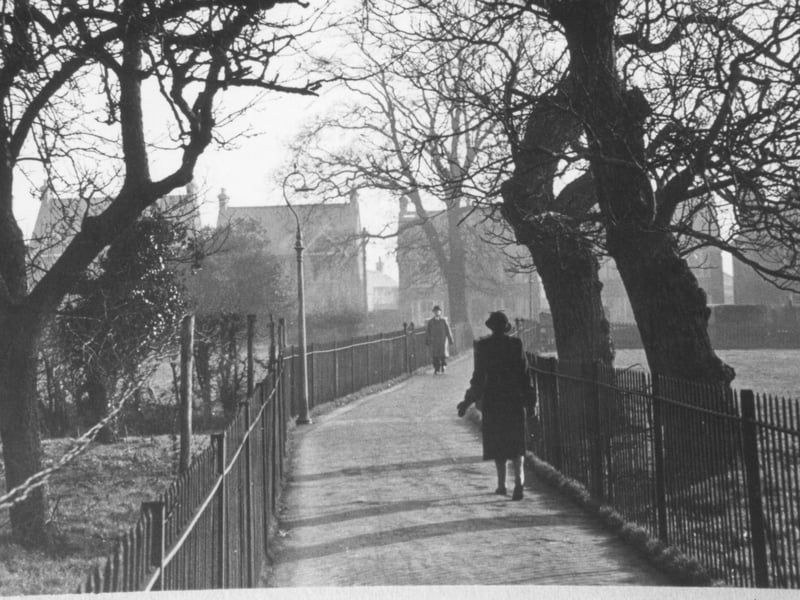 The New Road, Entrance to Horsham Park