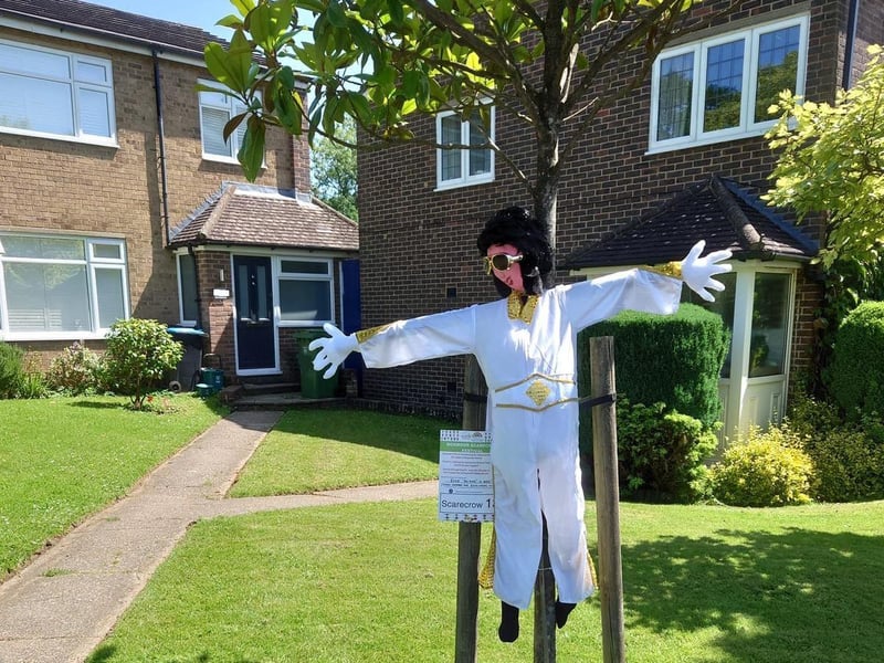 Did you spot the Elvis Presley scarecrow?