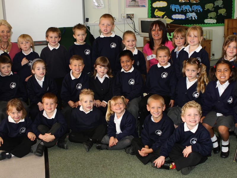 Gossops Green Primary, Mrs Hilary Ace Teacher, Mrs Heather Field T/A