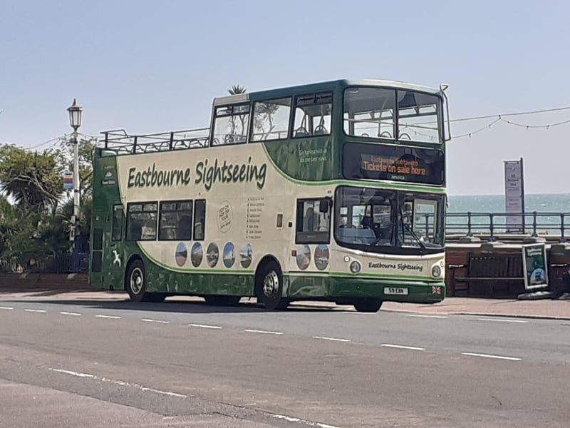 Eastbourne Sightseeing Bus - Jump on at Eastbourne Pier and rediscover the delights the town has to offer and stop to to enjoy all the beauty spots on the way