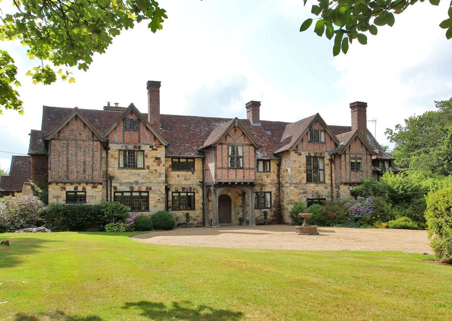 Eight bedroom equestrian property for sale in Chillies Lane, Crowborough, for £3,500,000. Picture via Zoopla. SUS-210723-120827001