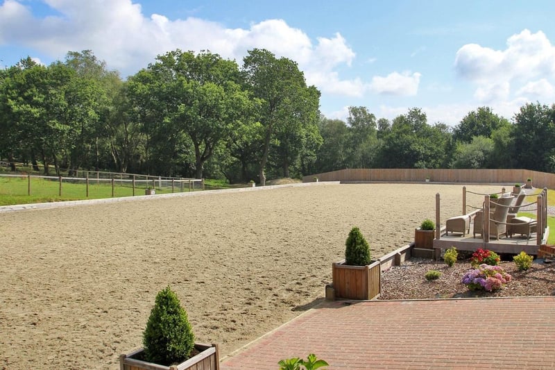 Eight bedroom equestrian property for sale in Chillies Lane, Crowborough, for £3,500,000. Picture via Zoopla. SUS-210723-120927001