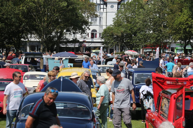 Worthing Lions' Classic Car show. SUS-210724-163035001