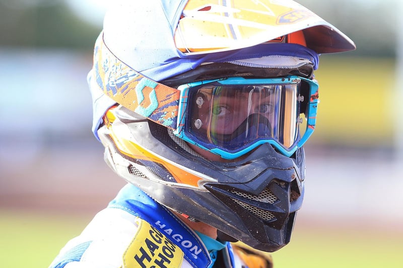 Images by Mike Hinves from an Eastbourne Eagles win over Scunthorpe at Arlington