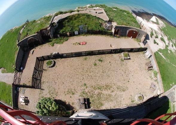 Belle Tout lighthouse, Beachy Head, Eeastbourne, by Bob Newton. SUS-210726-113904001