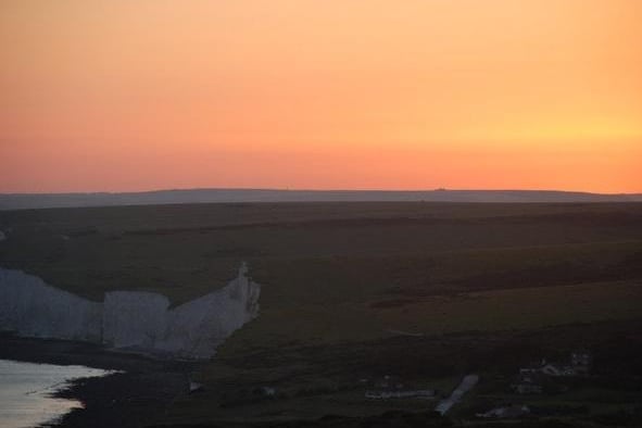Sunset skies from Belle Tout lighthouse, Beachy Head, Eeastbourne, by Bob Newton. SUS-210726-113925001