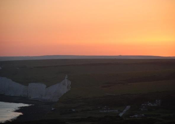 Sunset skies from Belle Tout lighthouse, Beachy Head, Eeastbourne, by Bob Newton. SUS-210726-113925001