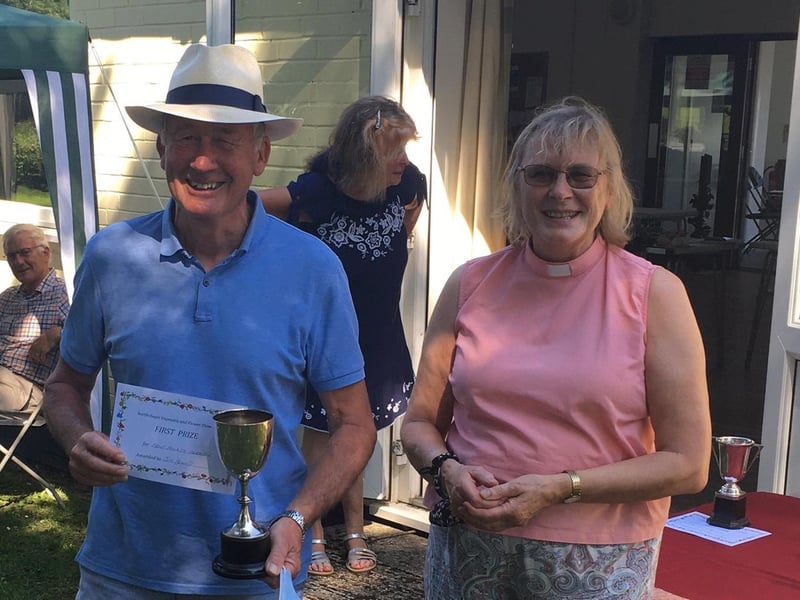 Jim Bound winning the Barlow Trophy for most points overall
