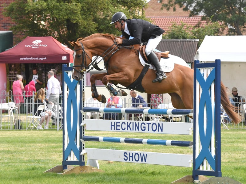 Show jumping. Andrew Saywell EMN-210726-121532001